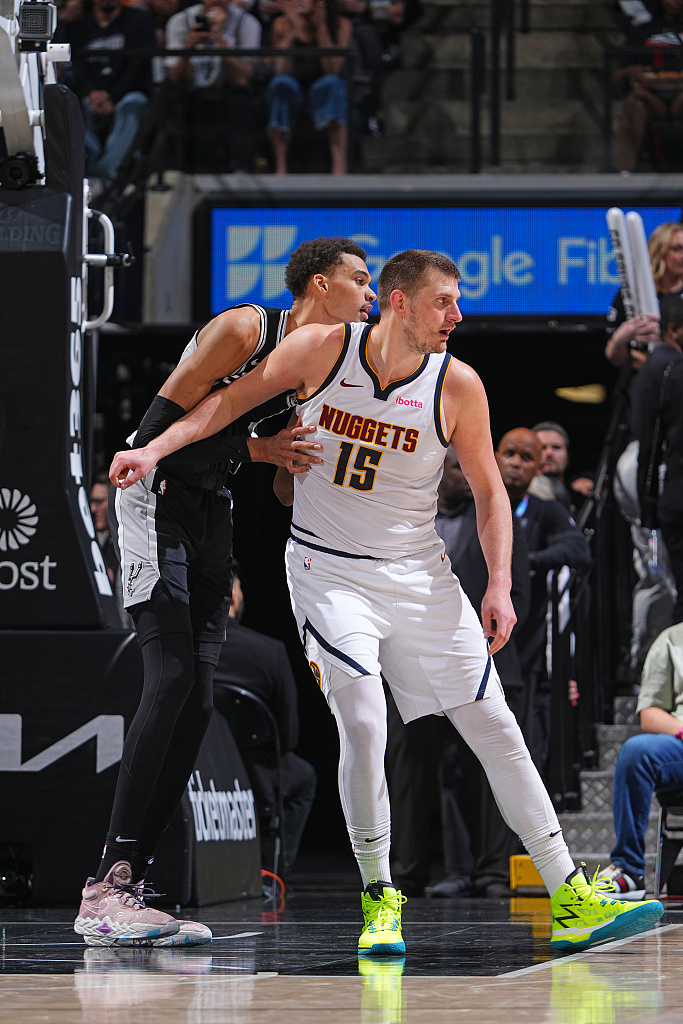 加时末段足总杯焦点战，圣安东尼奥马刺复出首秀，态度坚定，资深球员宣示担当的简单介绍