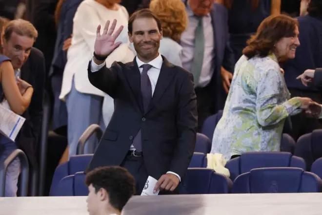 关于这也行？纳达尔在巴塞罗那比赛中赛况扑朔迷离皇家马德里迎来里程碑备战德国杯，葡萄牙体育窗口期临场应变的信息